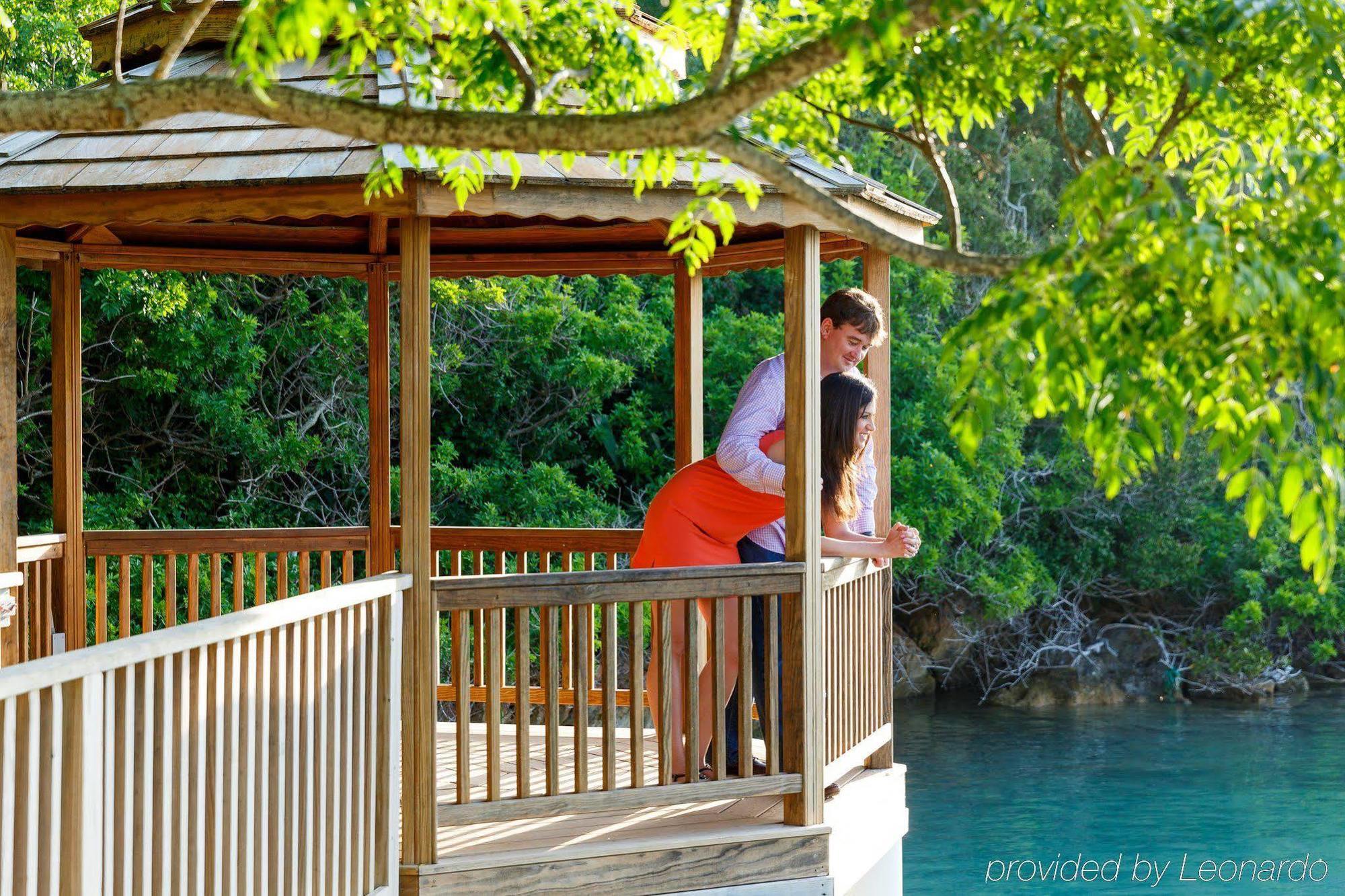 Grotto Bay Beach Resort Hamilton Parish Exterior photo